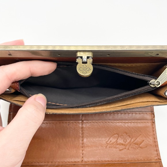 Patricia Nash Cauchy Crackled Rose Wallet Clutch‎ Kiss Lock Leather Shabby Chic - Picture 12 of 16